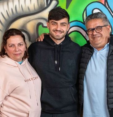 Fernando with his wife Maria Rosario and son Pedri